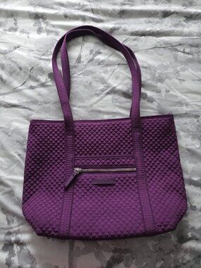 Vera Bradley - Original Vera Tote - Like New Condition